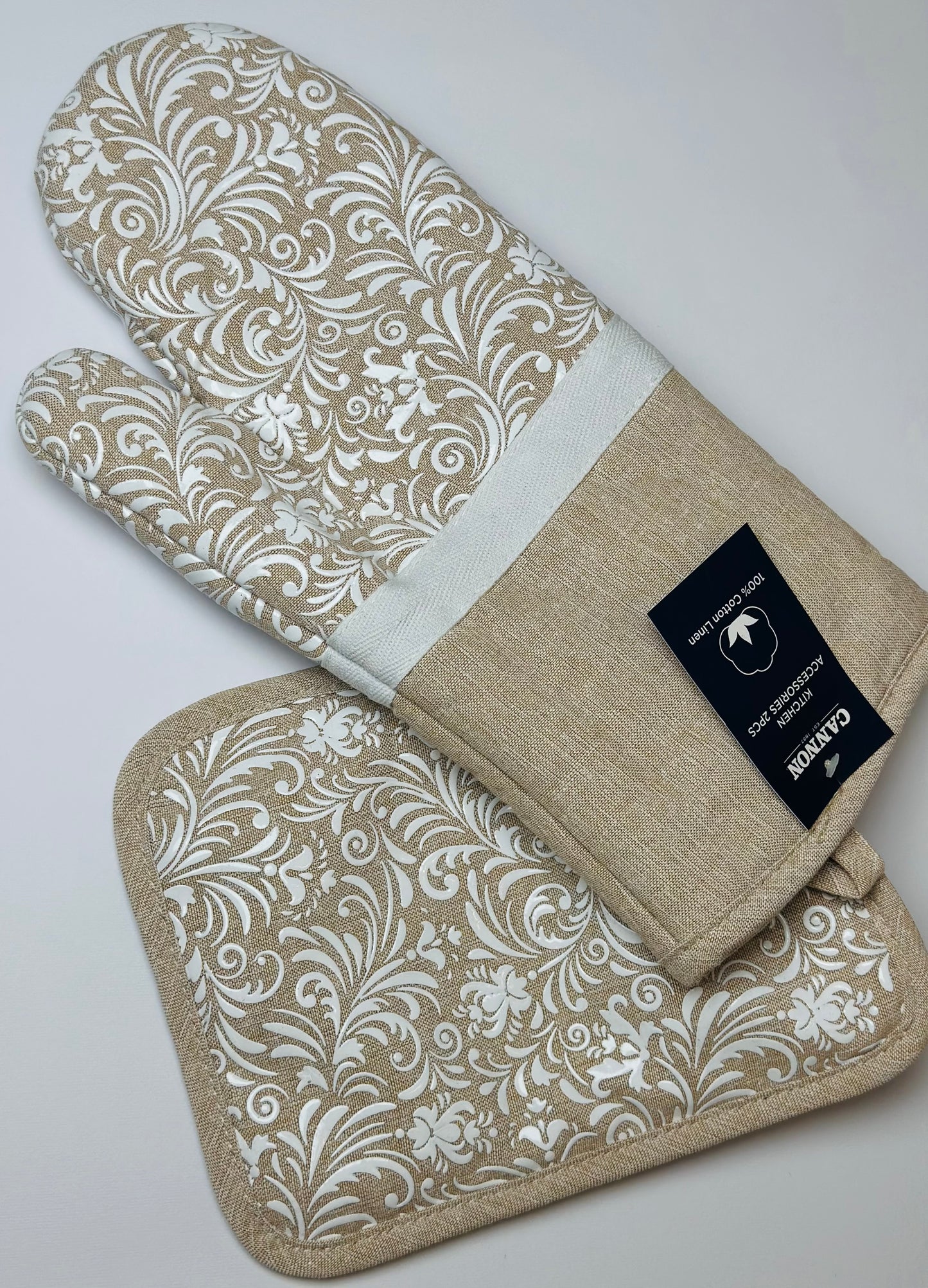HeatGuard Oven Gloves & Pot Holder Set