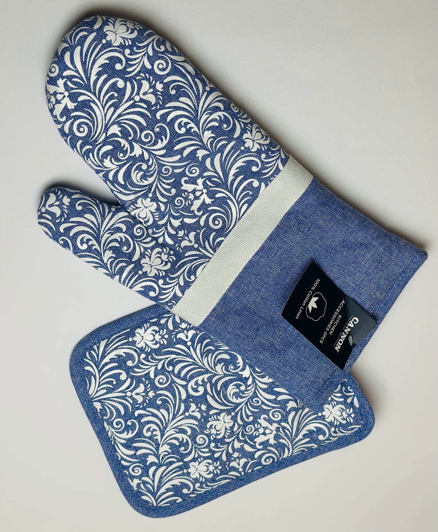HeatGuard Oven Gloves & Pot Holder Set